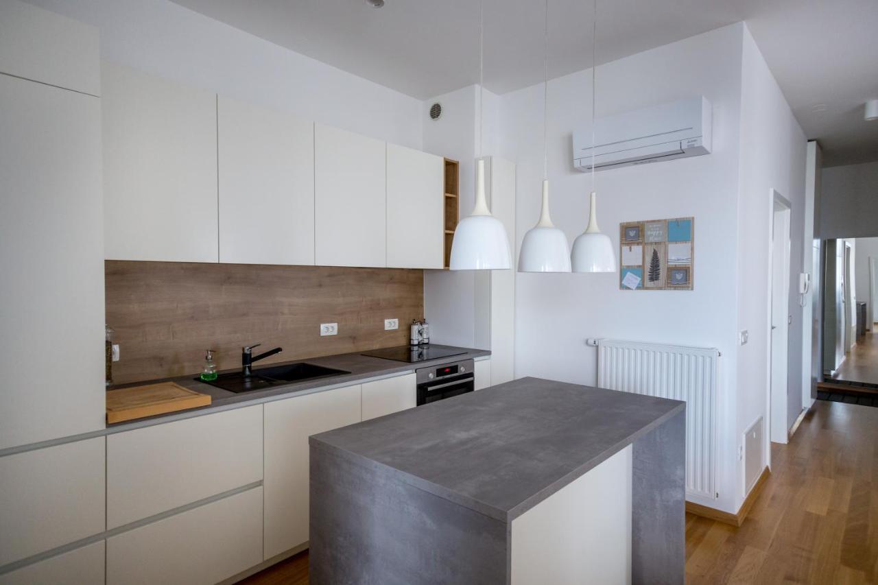 Auredius Deluxe Sea Apartment Koper Exterior photo